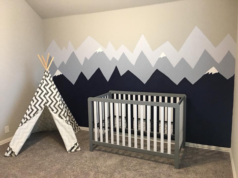 monochrom blue mountain mural